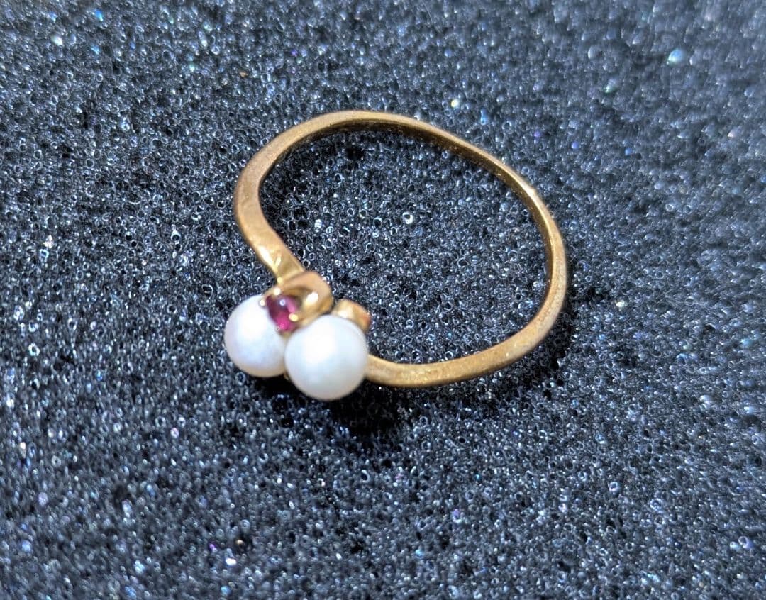 【刻印あり】18K指輪　8号　ミキモト　ベビーパール　ルビーリング