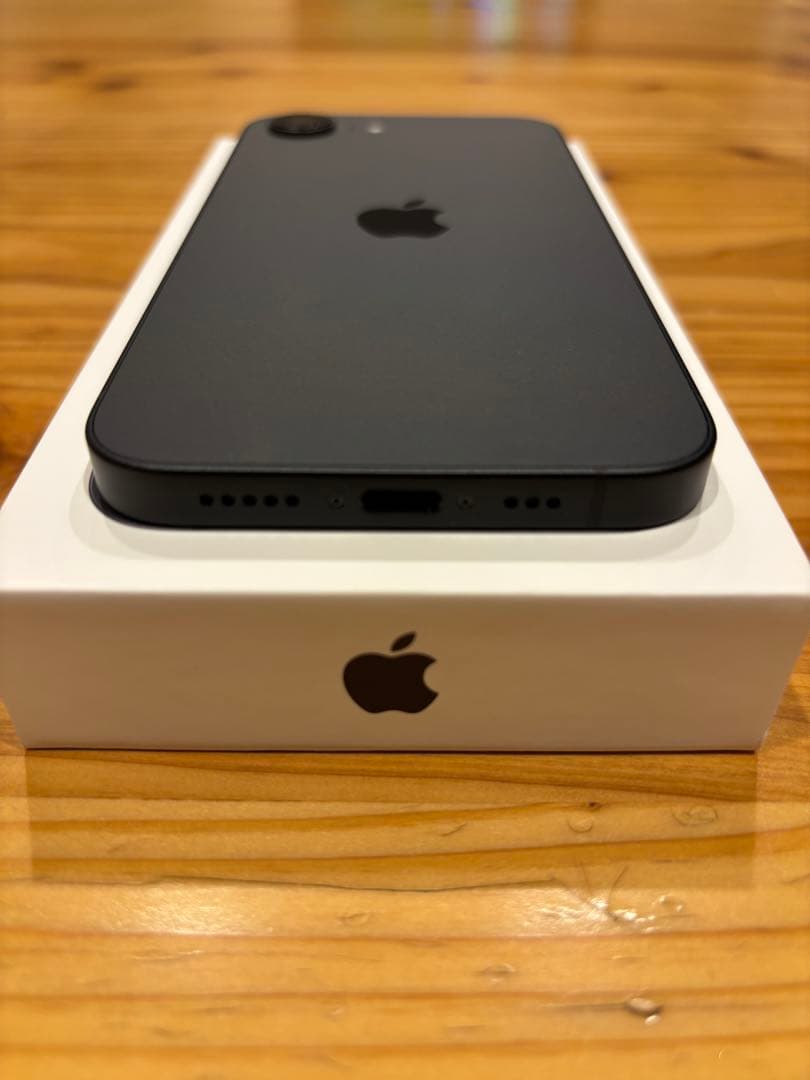 Apple iPhone16e ブラック　128GB SIMフリー