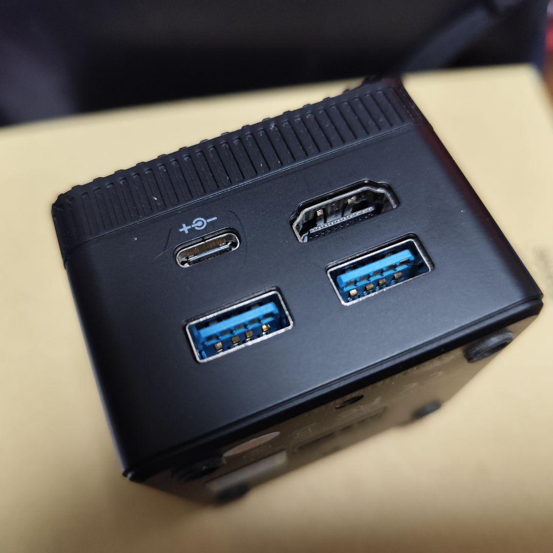 【値引き中】CHUWI 超軽量ミニPC ブラック