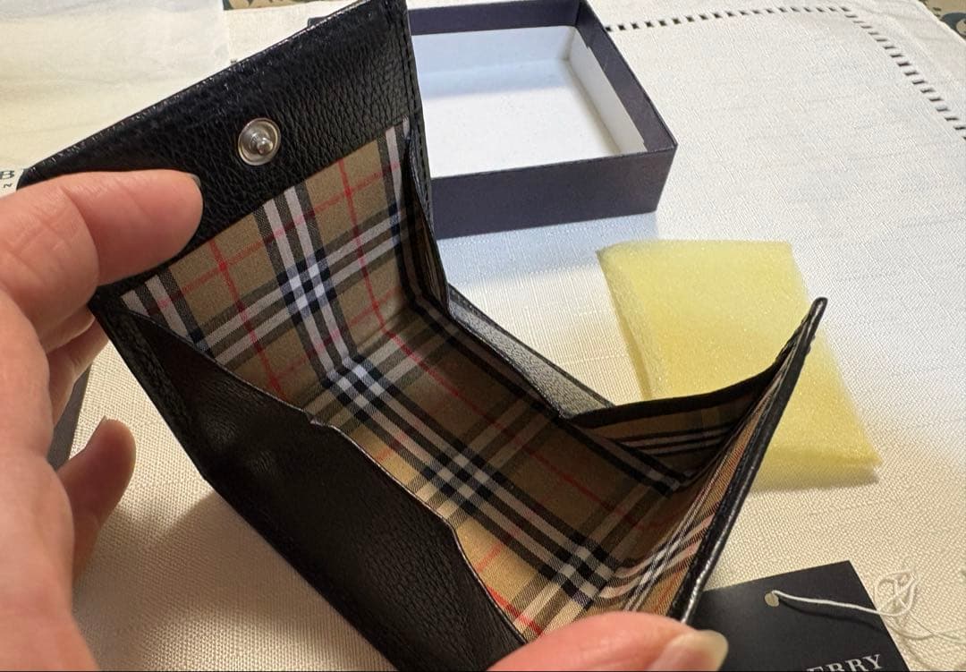 ★ゆんか★バーバリー　ケース　ノバチェック　新品