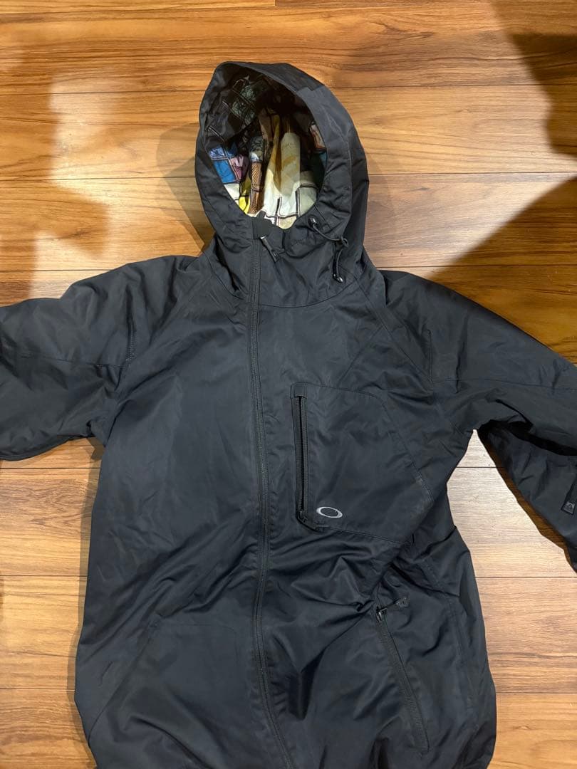 Oakley スノーボードジャケット ブラック