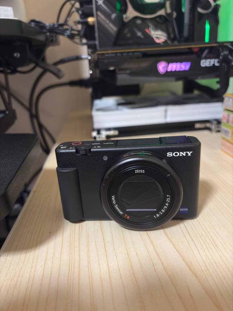 SONY ZV-1 Vlogカメラ 動作良好 バッテリー3個 充電器付き 箱なし