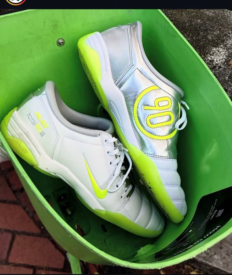 【完売商品】 PALACE x Nike スニーカー