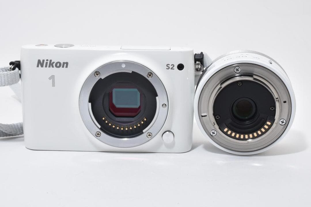 【箱付き】 Nikon ニコン 1 S2 ホワイト ミラーレス一眼カメラ