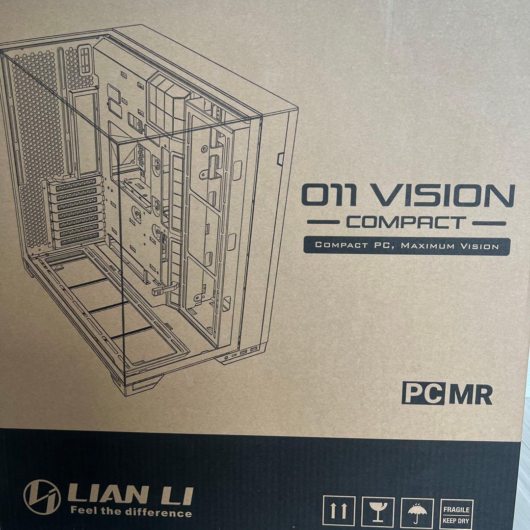 LIAN LI 011 VISION COMPACT PCケース