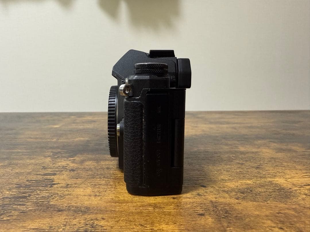 OLYMPUS OM-D E-M5 Mark2 レンズ2本付き