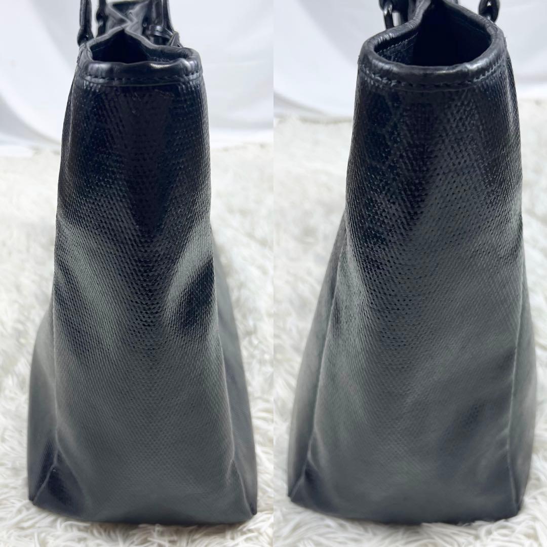 aniary アニアリ トートバッグ ブラック PVC型押し ハニカム柄 A4