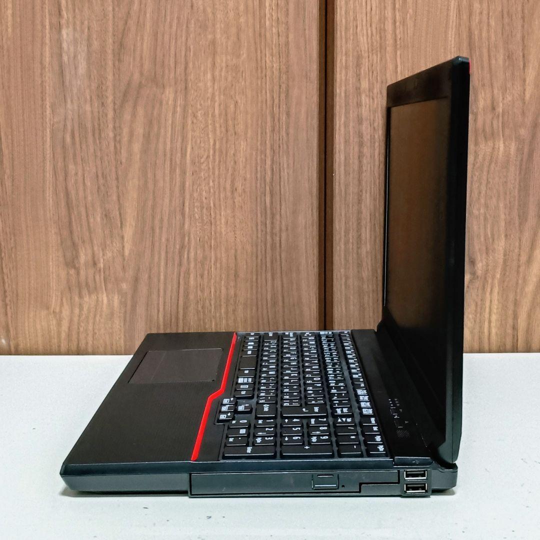 FUJITSU LIFEBOOK Corei5 メモリ8GB SSD256GB
