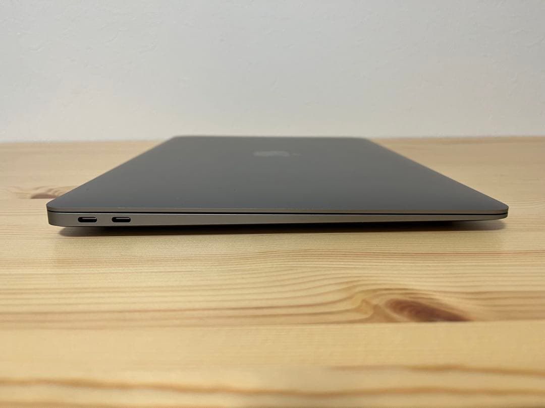 MacBook本体 MacBook Air (M1 2020) 8GB/512GB