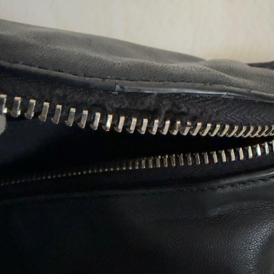 サンローラン　ボディバッグ　ウエストポーチ　レザー　黒