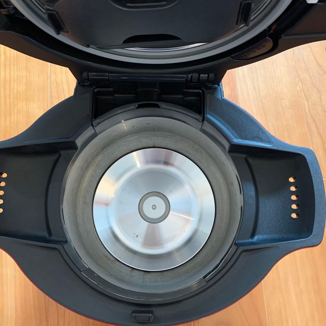 ヘルシオ　ホットクック（KN-HT99A-R） レッド