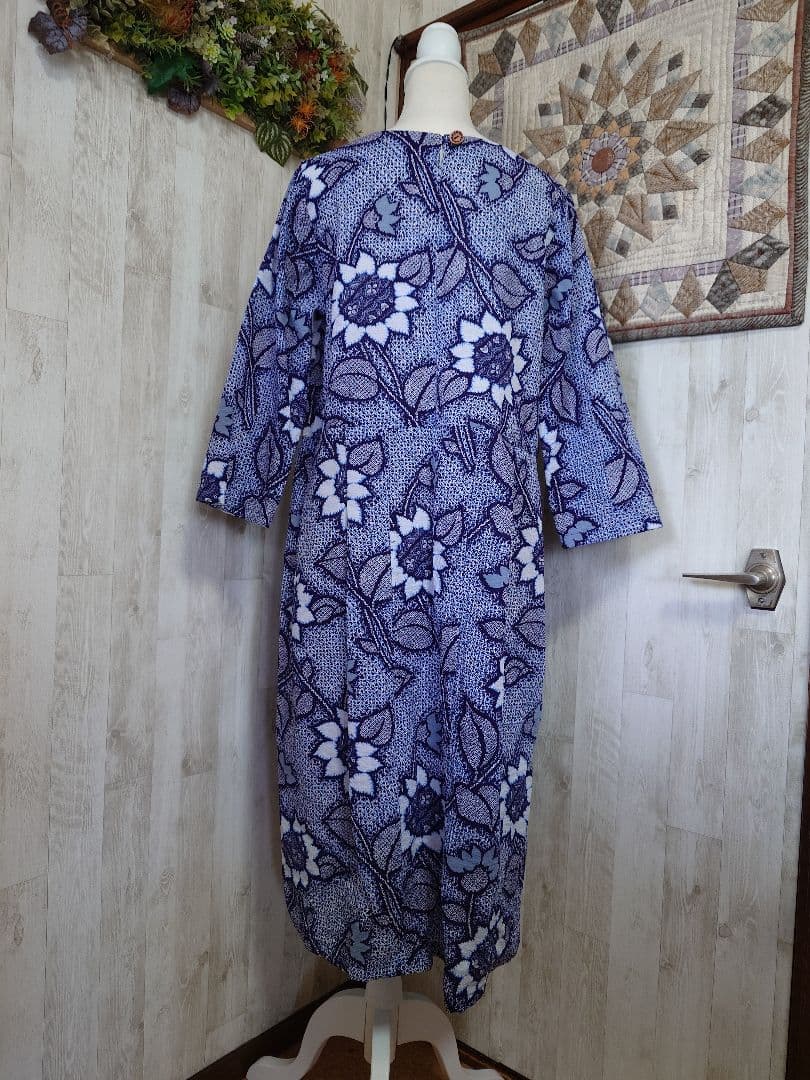 浴衣リメイク＊リップル地の浴衣からワンピース紺地にヒマワリ柄