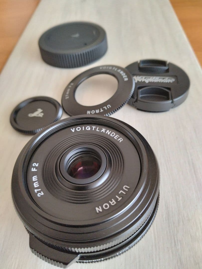 ぷ*と様 【新品同様】　Voigtländer Ultron 27mm F2 X