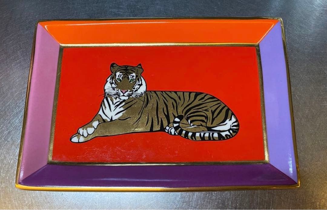 ヒョウと虎のセット　ジョナサン アドラー　現地調達 トレイ