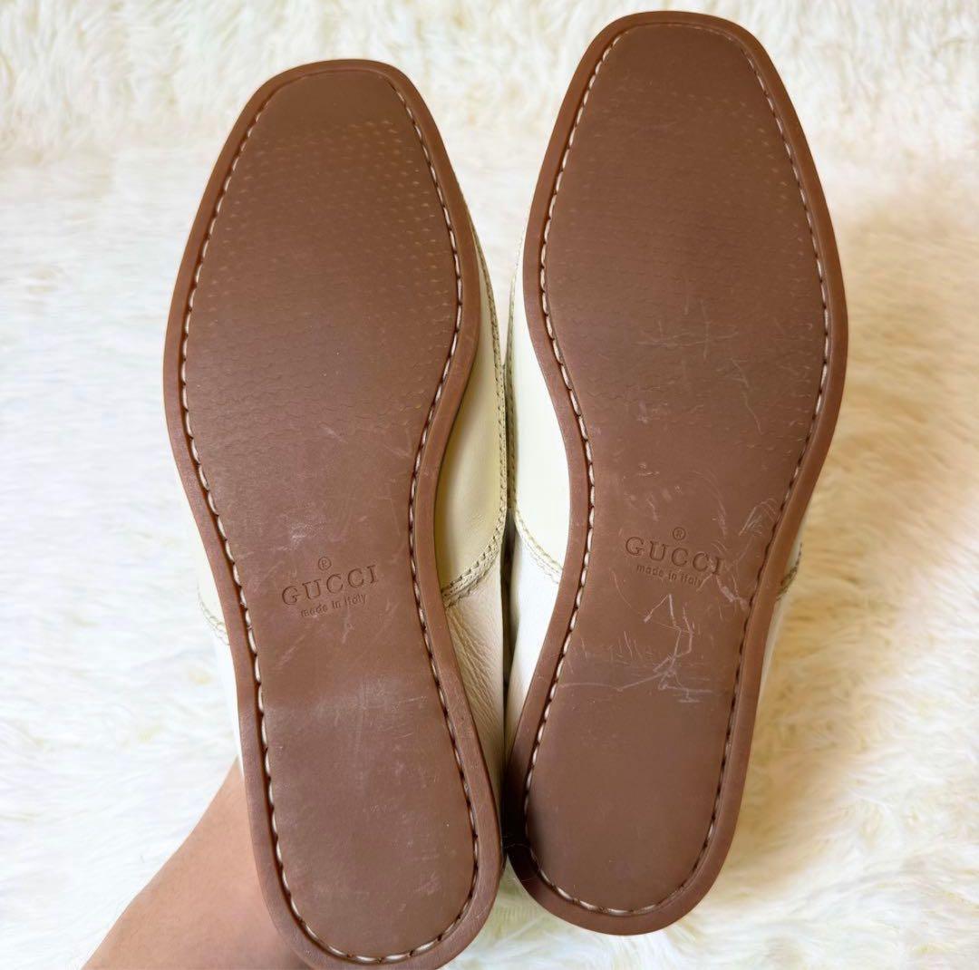 GUCCI ホワイトレザー ローファー 24.5cm