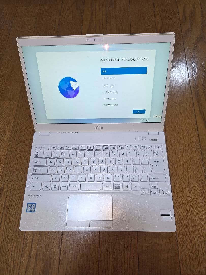 富士通 LIFEBOOK UH92/B3ホワイト タッチパネル