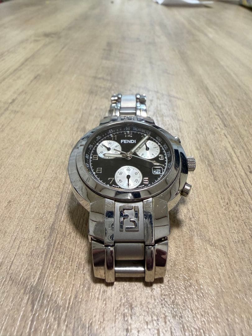 谷*口様 FENDI クロノグラフ 時計