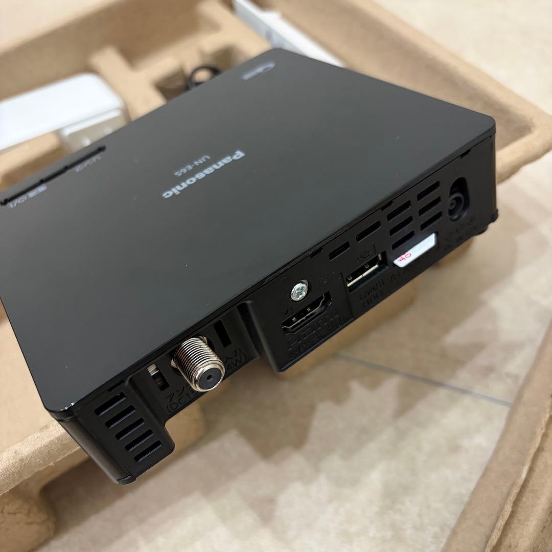 Panasonic UN-10E6-W 10インチポータブルテレビ VIERA