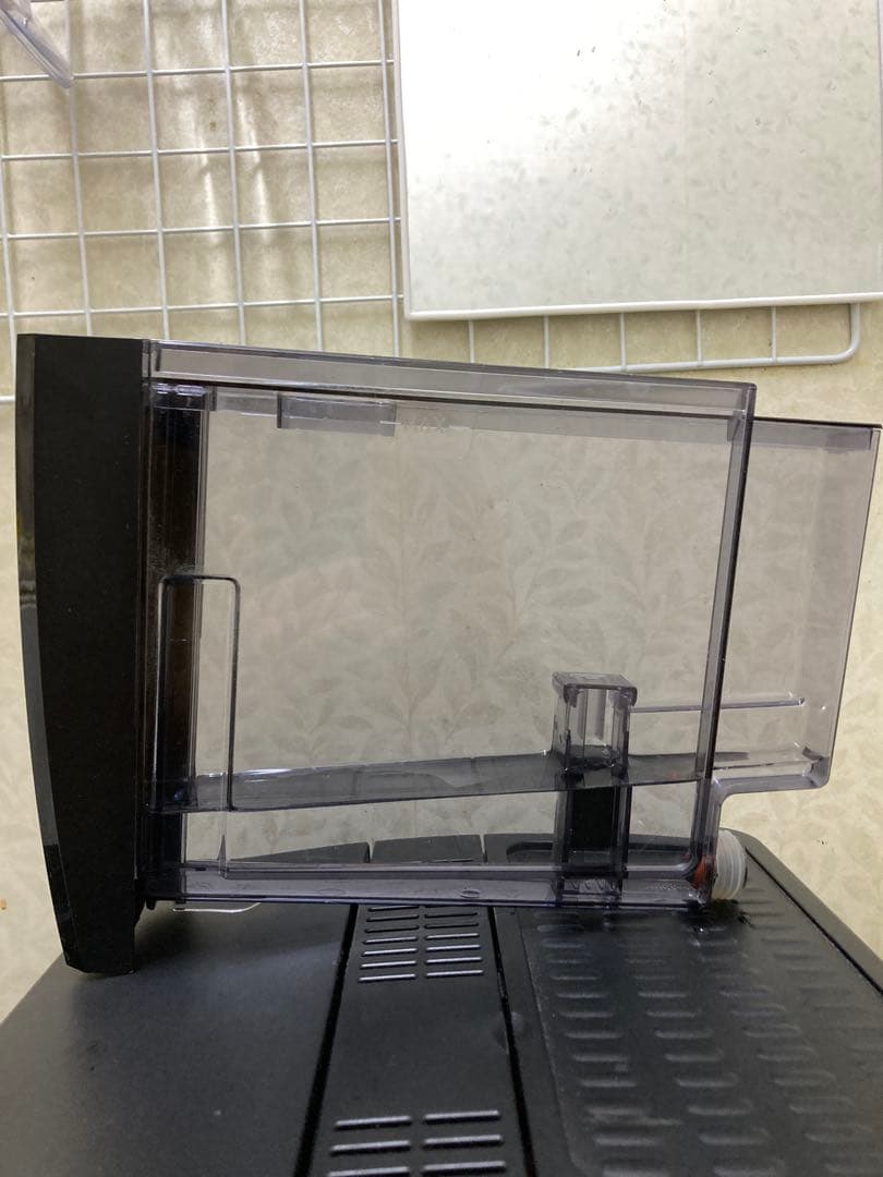 DeLonghi Magnifica エスプレッソマシン ESAM03110B