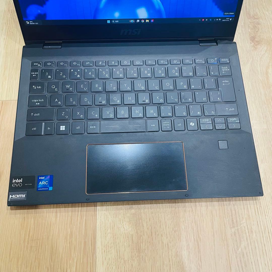MSI Summit E13 Flip Evoタッチペン、ACアダプタ