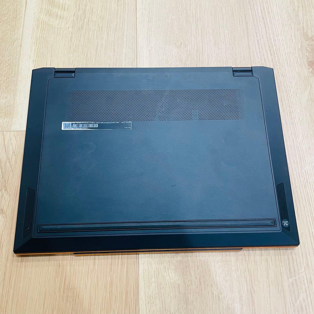 MSI Summit E13 Flip Evoタッチペン、ACアダプタ