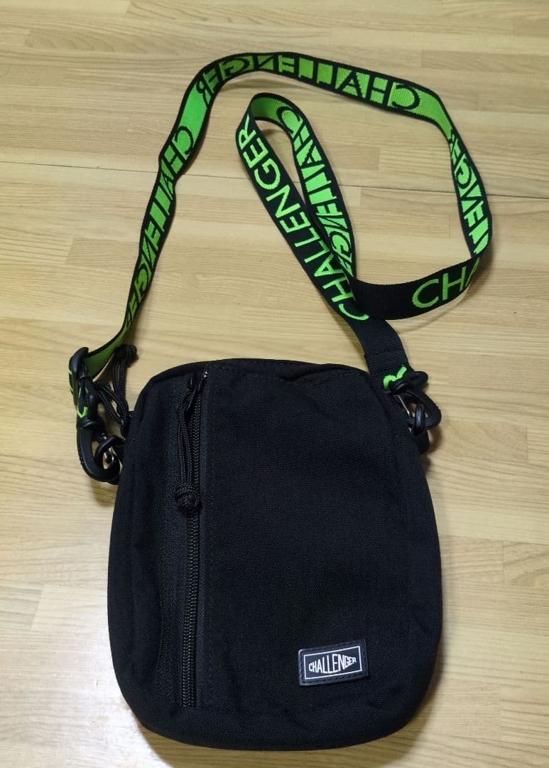 【完売品】CHALLENGER ウエストポーチ ウエストバック ショルダーバック
