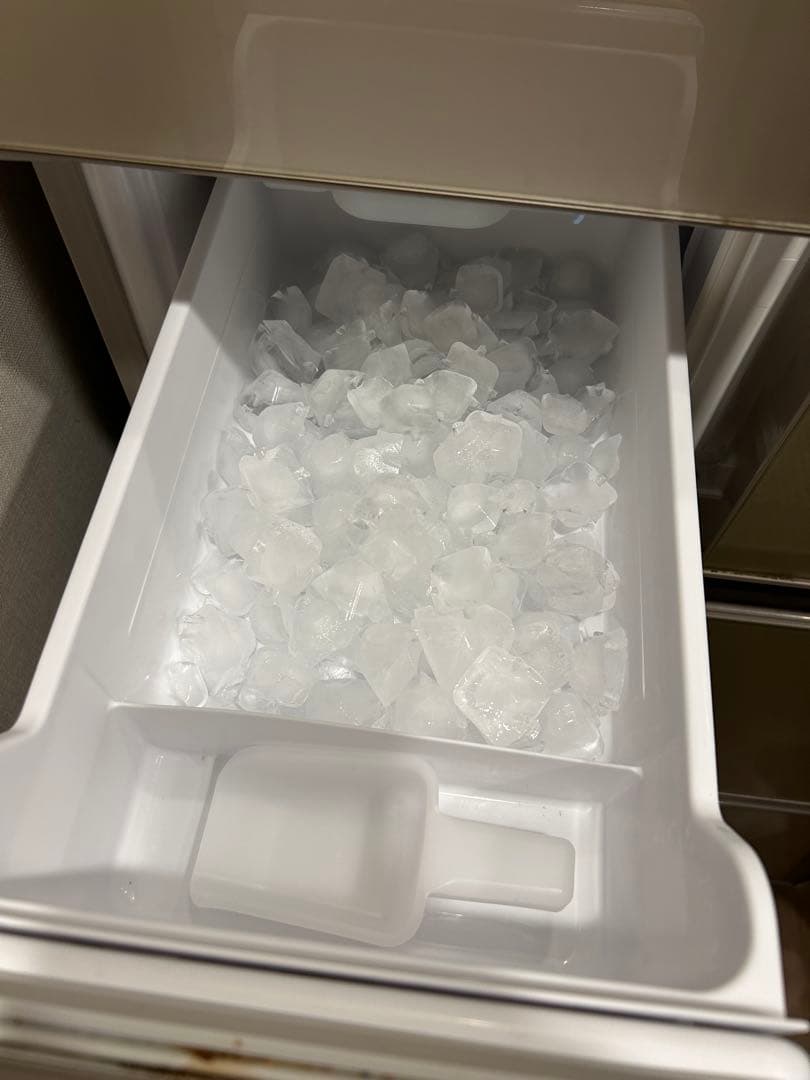 【11/1PM直接引取りのみ】HITACHI 冷蔵庫 517L 2016年製