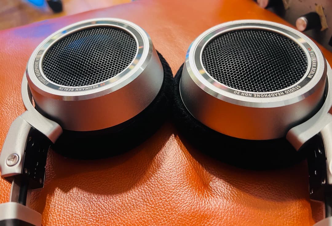 NEUMANN NDH30 シルバー使用極小 良品！