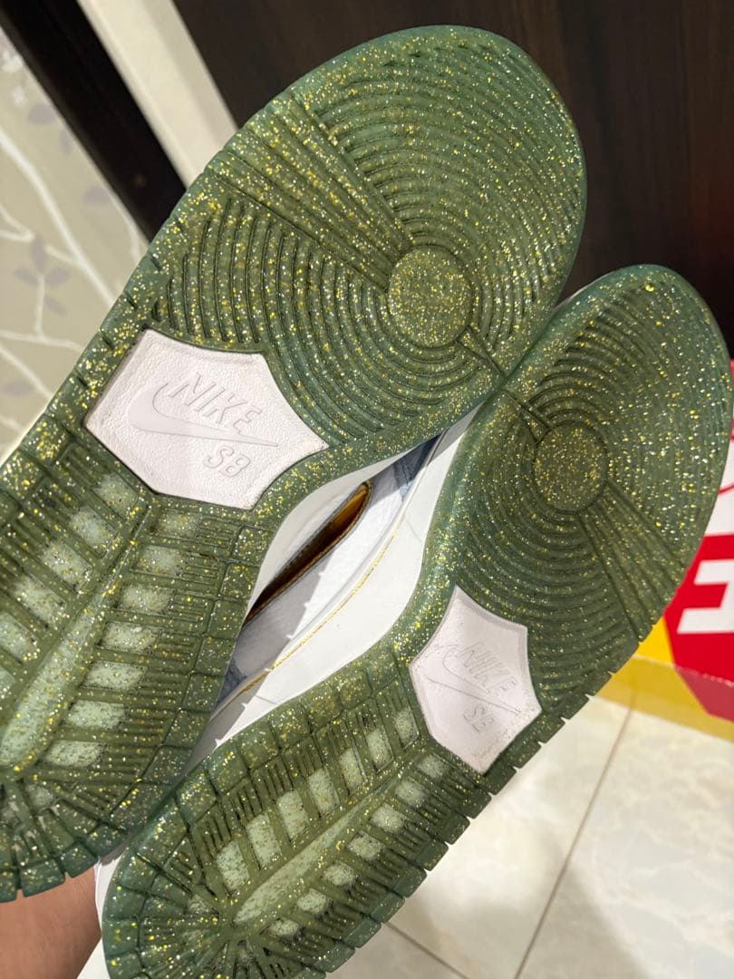 Nike SB Dunk Low \"Holiday Special\" 最終値下げ