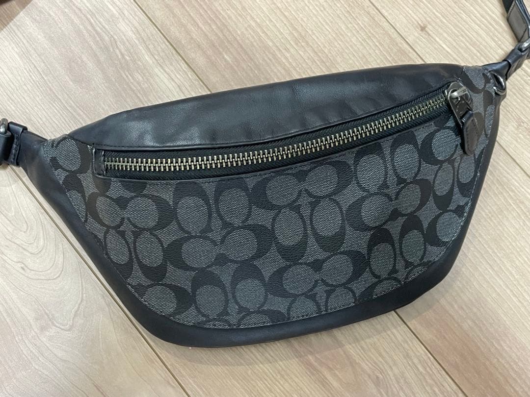 コーチ ワーレン ボディバッグ　ウエストポーチ　シグネチャー キャンバス