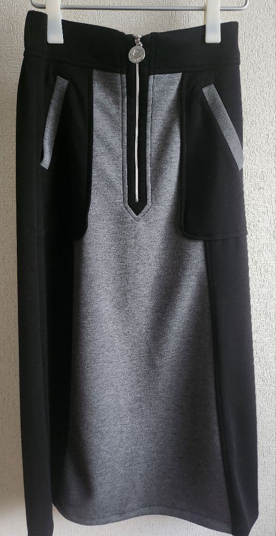 Pierre Cardinディフュージョン　スカート