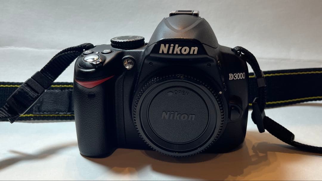 Nikon 一眼レフカメラ純正レンズ3本（標準/望遠/単焦点35mm F1.8）