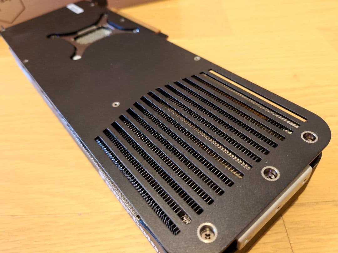 玄人志向 RD-RX9070XT-E16GB/TP（状態良好）