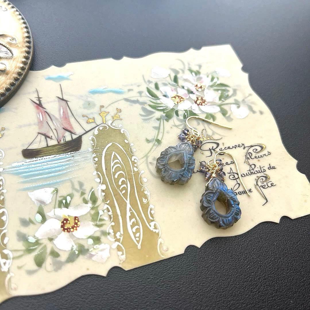 Kaya様✴︎ラブラドライトカービング&グリアメスターコーンケーブ＊チャーム