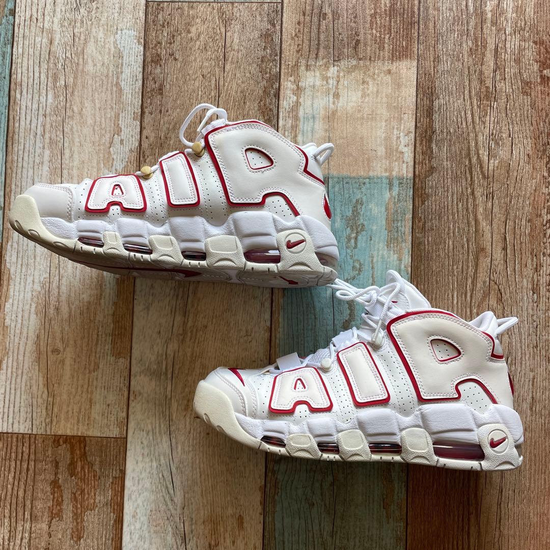 Nike Air More Uptempo ホワイト/レッド