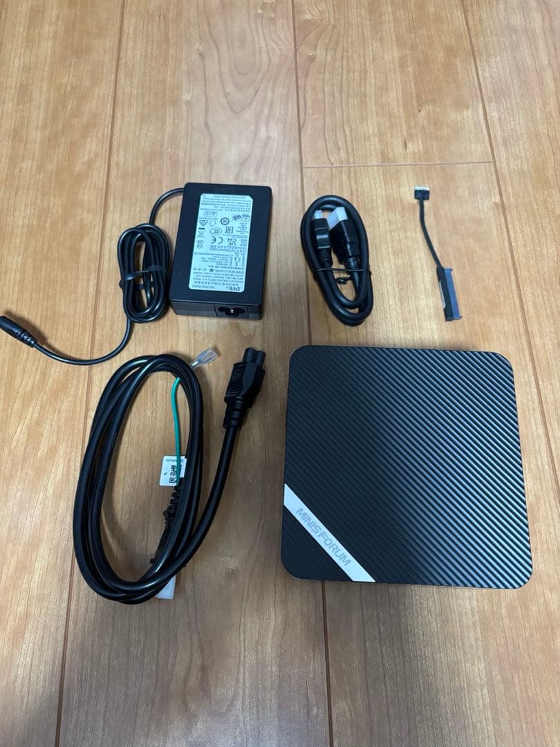 Ryzen9 搭載ミニPC MINISFORUM UM690S