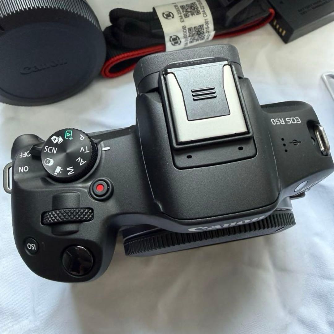 【本日限定値下げ】Canon EOS R50 レンズキット