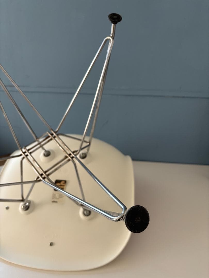 イームズ/Eamesシェルチェア ホワイト×オレンジ B