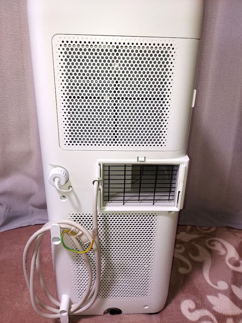 アイリスオーヤマ ポータブルクーラーIPA-2202G 付属部品あり。