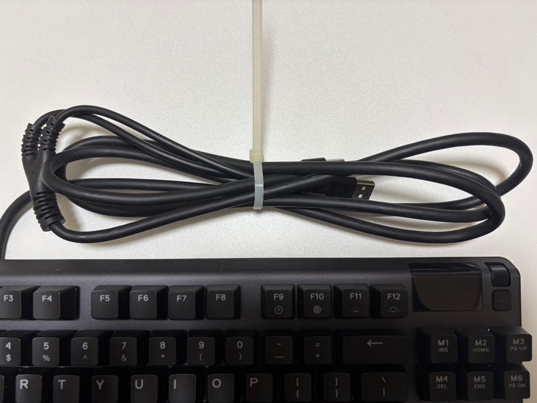 美品SteelSeriesゲーミングキーボード有線 ApexPro英語配列tkl