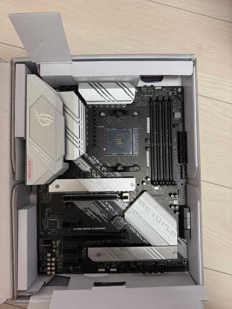 マザーボード ROG AMD B550-A GAMING