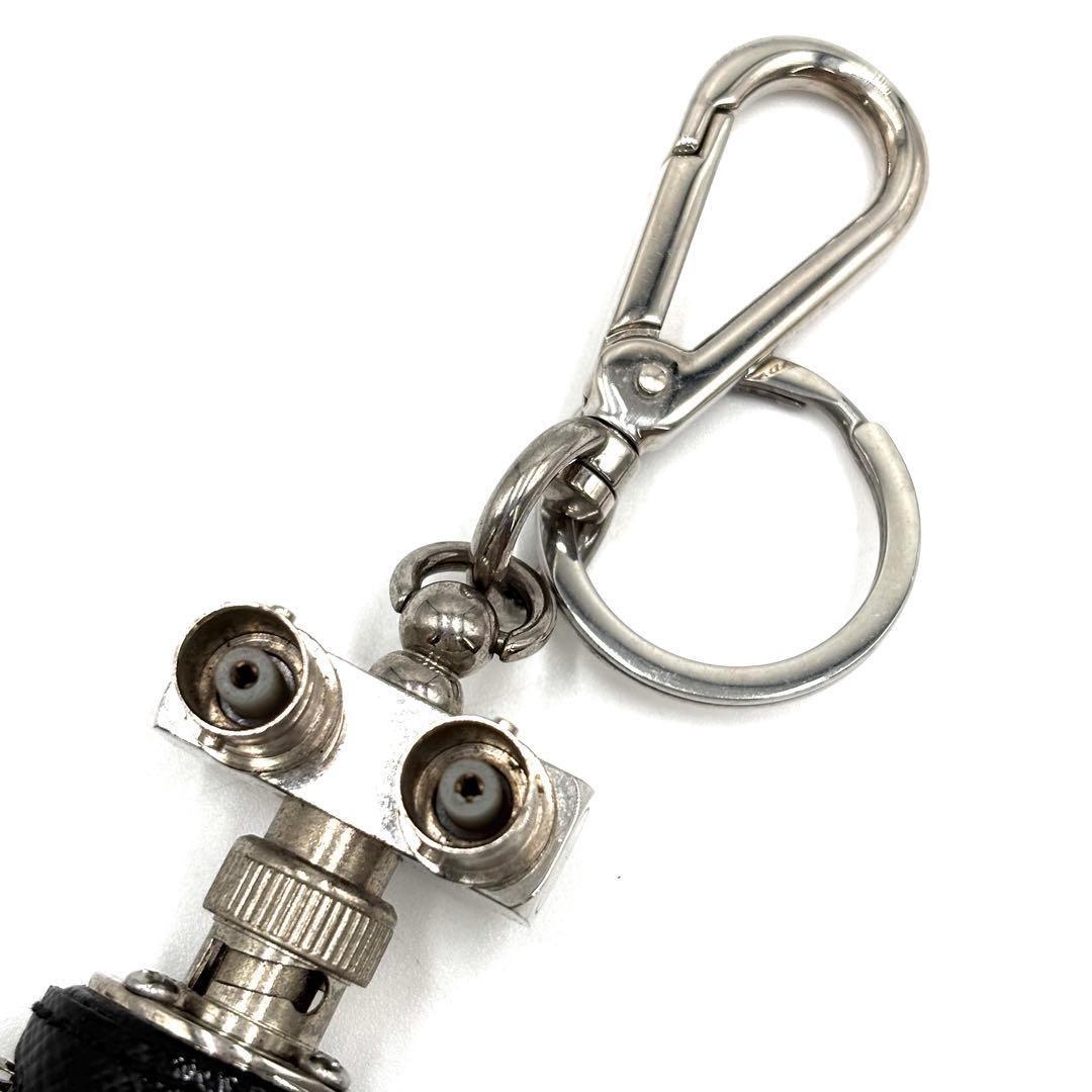 【激レア・正規品】プラダ ロボット キーホルダー 三角ロゴ サフィアーノレザー