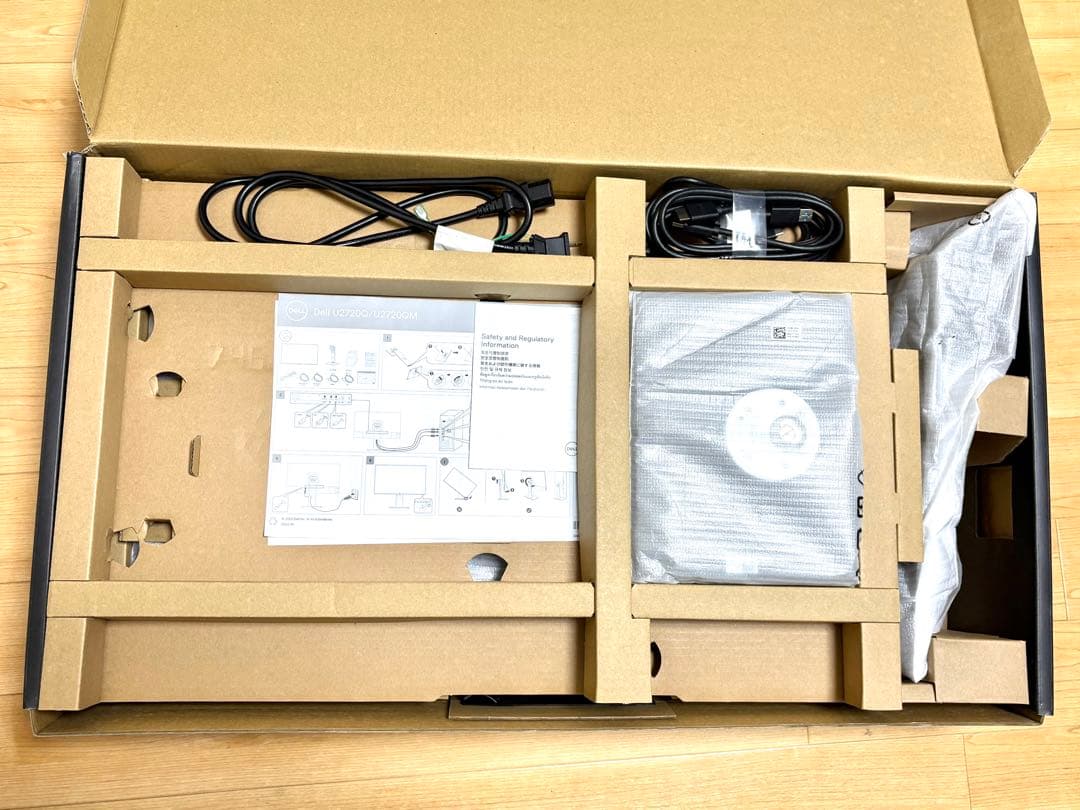 【spgn56s9】 DELL U2720QM 27インチ 4Kモニター