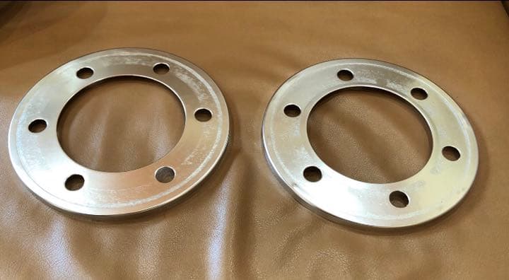 ハイエース200   ワールド製WORLD アルミドラムカバーフロントハブカバー