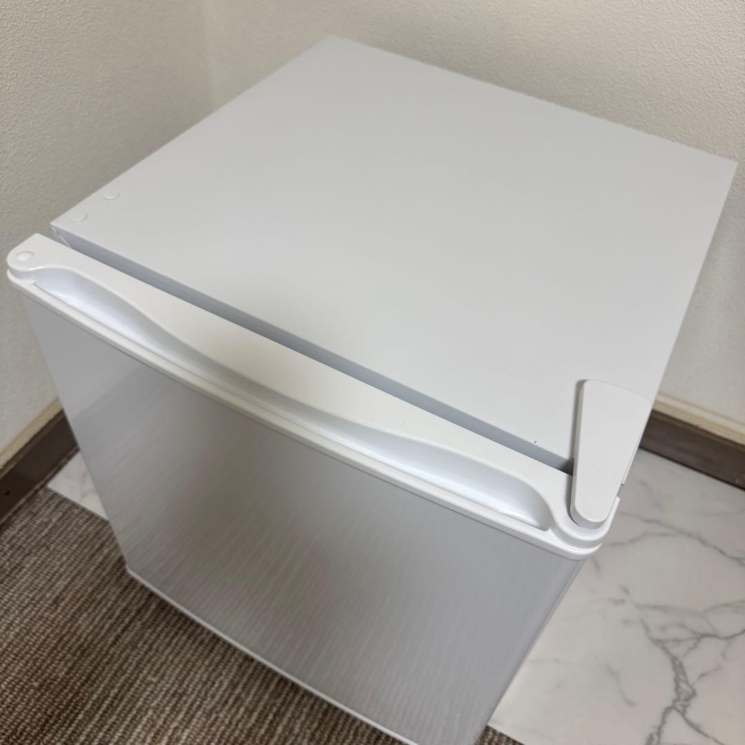 美品 simplus 2024年製 冷蔵庫 47L 自動霜取り機能付 温度調整可