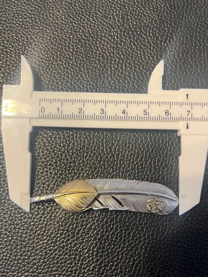 【こまぽぽ】goro's 上金ハート特大フェザーローズメタル付　右向き