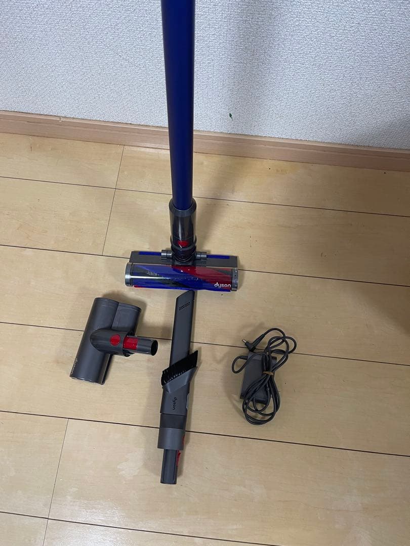【美品】ダイソン dyson SV21 掃除機