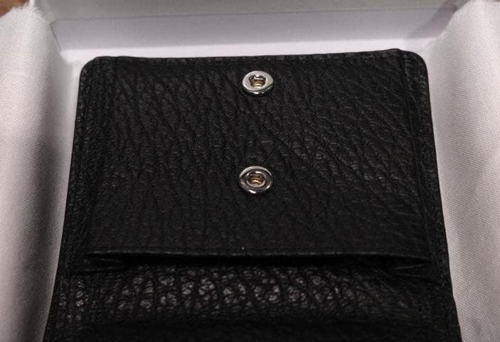メゾンマルジェラ 二つ折り財布 ブラック 美品 箱・保存袋付き
