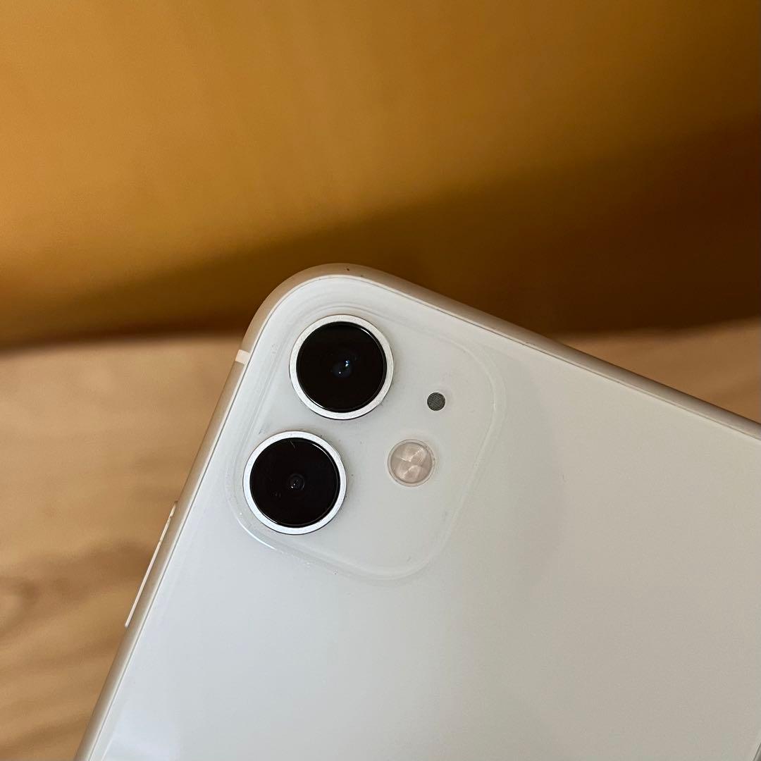 【美品】【値下げ】Apple iPhone 11 ホワイト 本体