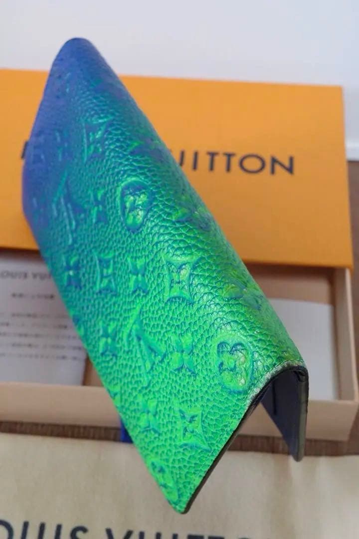 とうにゅうくんルイヴィトンLV 財布　ブラザ　モノグラム　ブルーヴェール